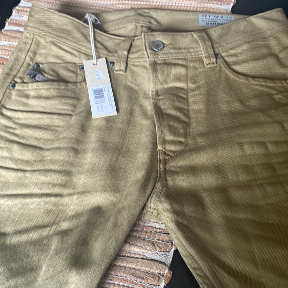 NWT Diesel jeans golden color size 29/32 lots of details